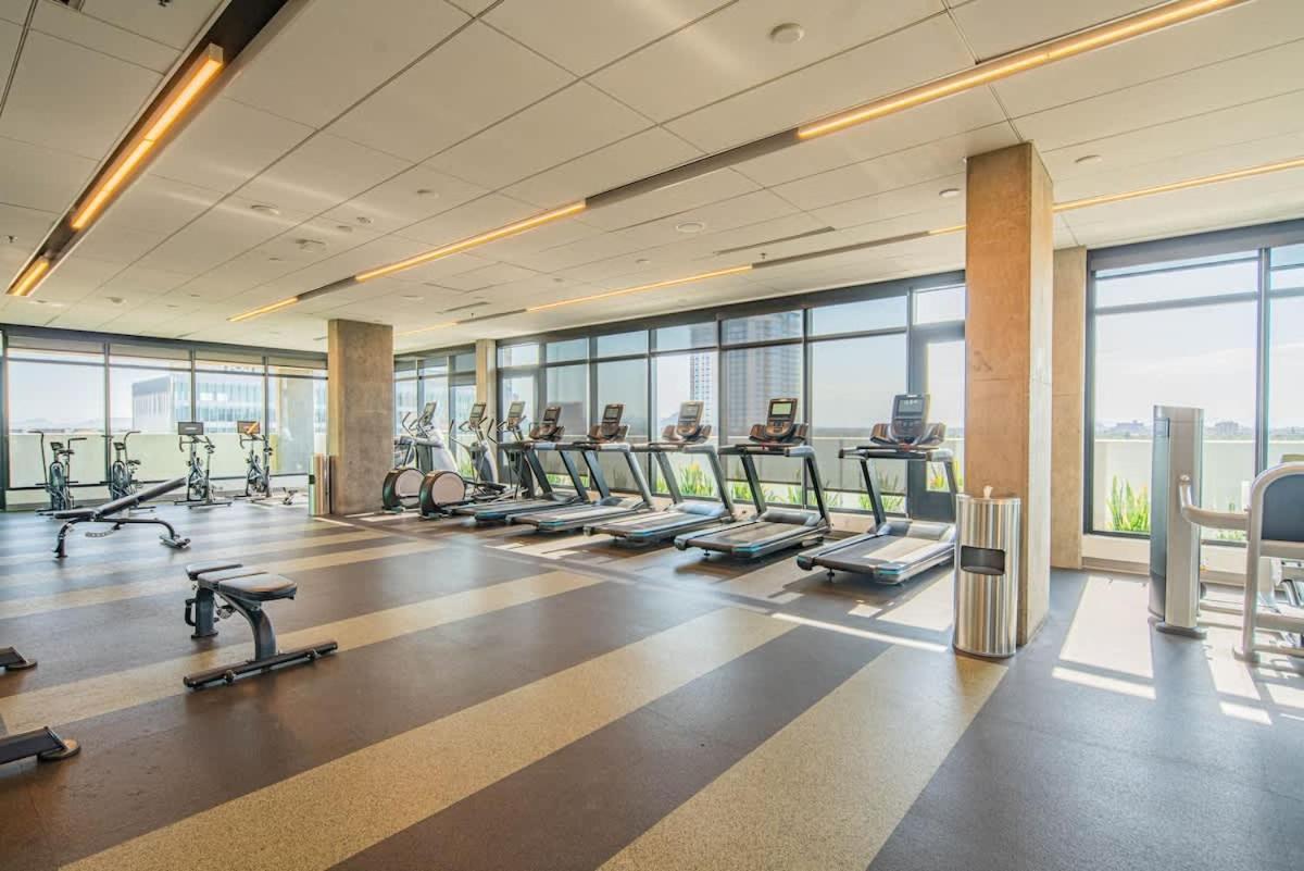 Ferienwohnung Detailed 2Bd, Highrise Dt, Pool, Gym, Parking, Sleeps 8 Phoenix Exterior foto
