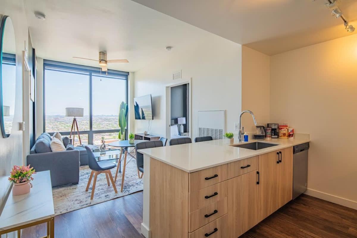 Ferienwohnung Detailed 2Bd, Highrise Dt, Pool, Gym, Parking, Sleeps 8 Phoenix Exterior foto